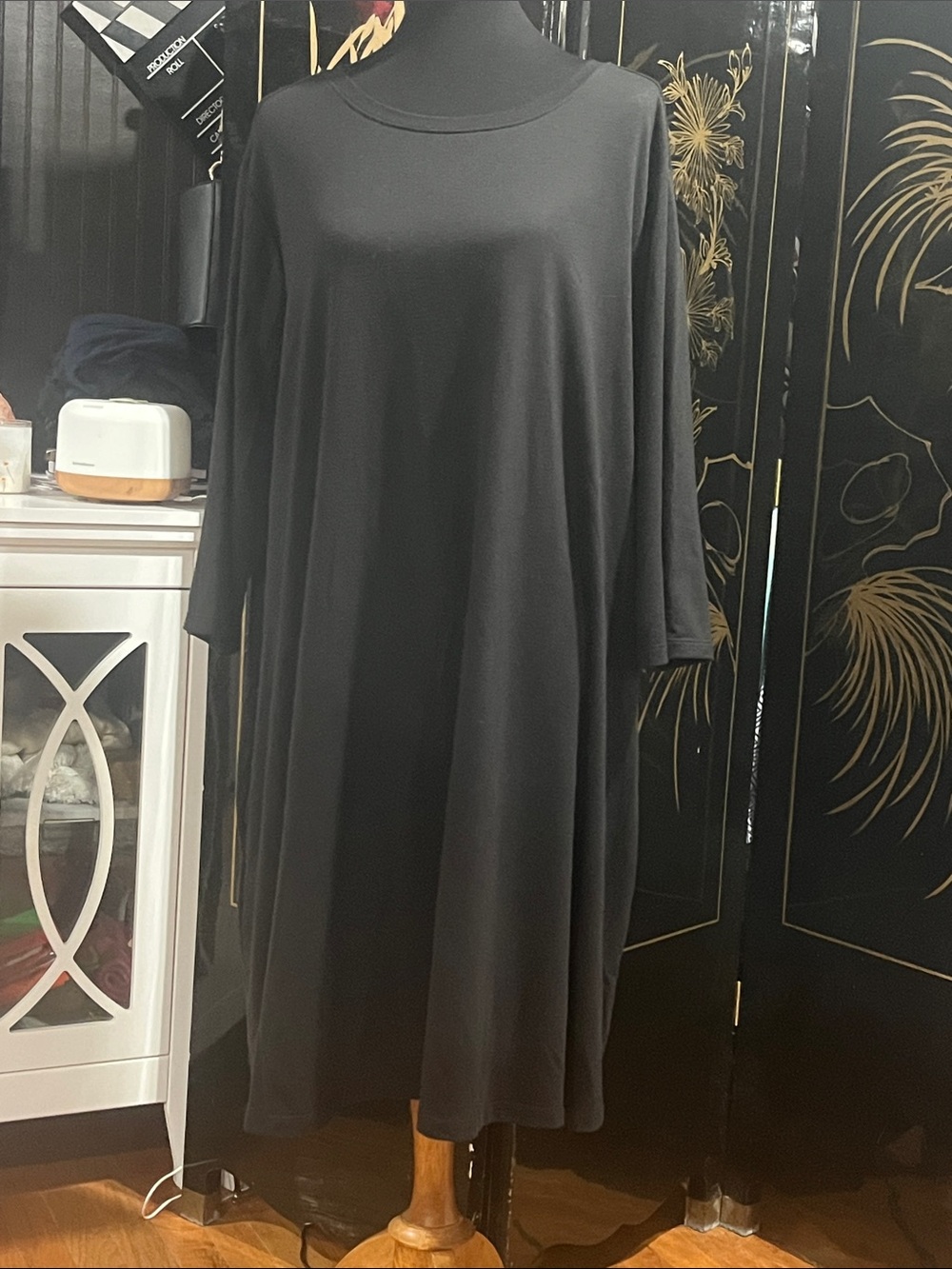 Terra & Sky Black Midi Dress with Three-Quarter Sleeves. RE